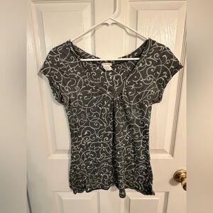 Maurice’s Green Swirl Pattern Women's Top